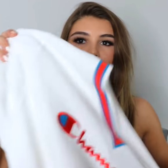 {Champion x Urban Outfitters} Fleece V-Neck Sweatshirt Small White UO - Picture 2 of 15